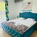 招待所 Timona 艾福雷诺德